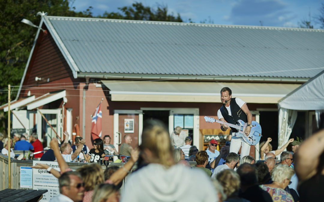 «Hingsten fra Fjällbacka», Örjan Torstensson, kommer til Østre Bolærens sommershow på restaurant Kompasset 14., 15. og 16 juli.