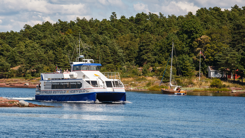 Flybåten på vannet i nærheten av Bolærne-øyene. Foto: Kirsebom Foto & Media / Flybåten AS.