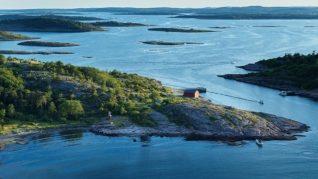 Dronefoto av deler av øya Østre Bolæren. Foto.